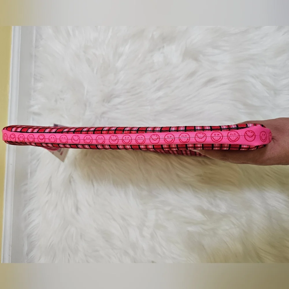 New Smiley World Women'secret Laptop Case